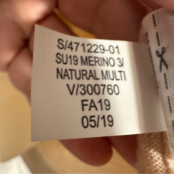 Banana Republic colorblock merino sweater, Small, neutral, fall, office, classic - Picture 9 of 10